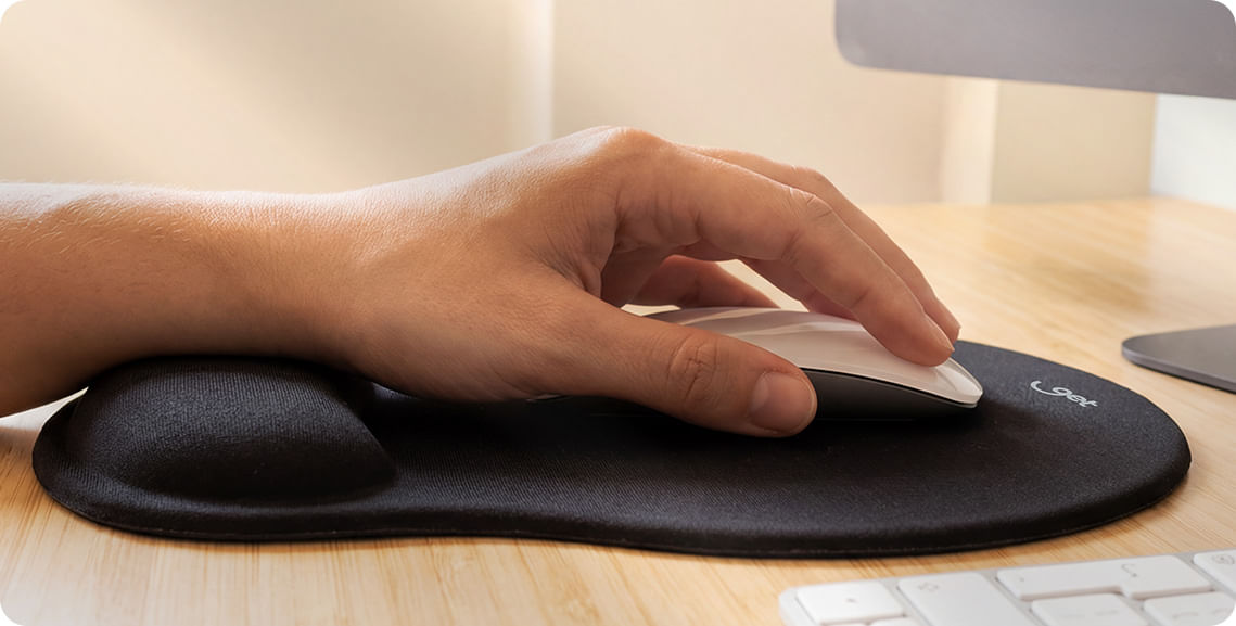 Suporte com celular acoplado