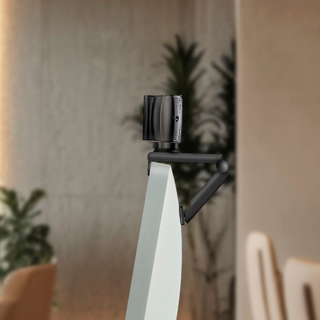 Projetor Vision 7 instalado no teto com suporte VESA.