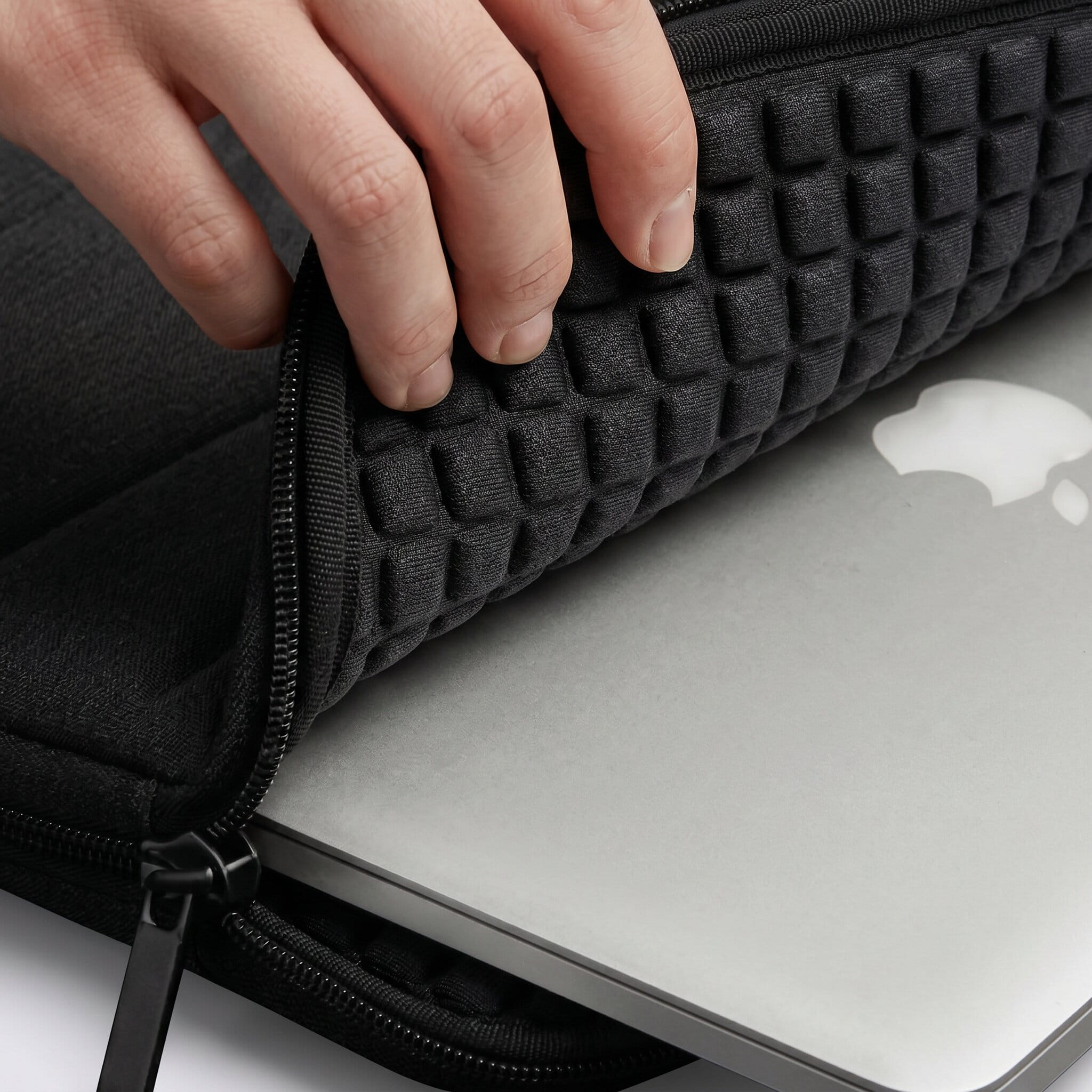 Detalhe do material do case