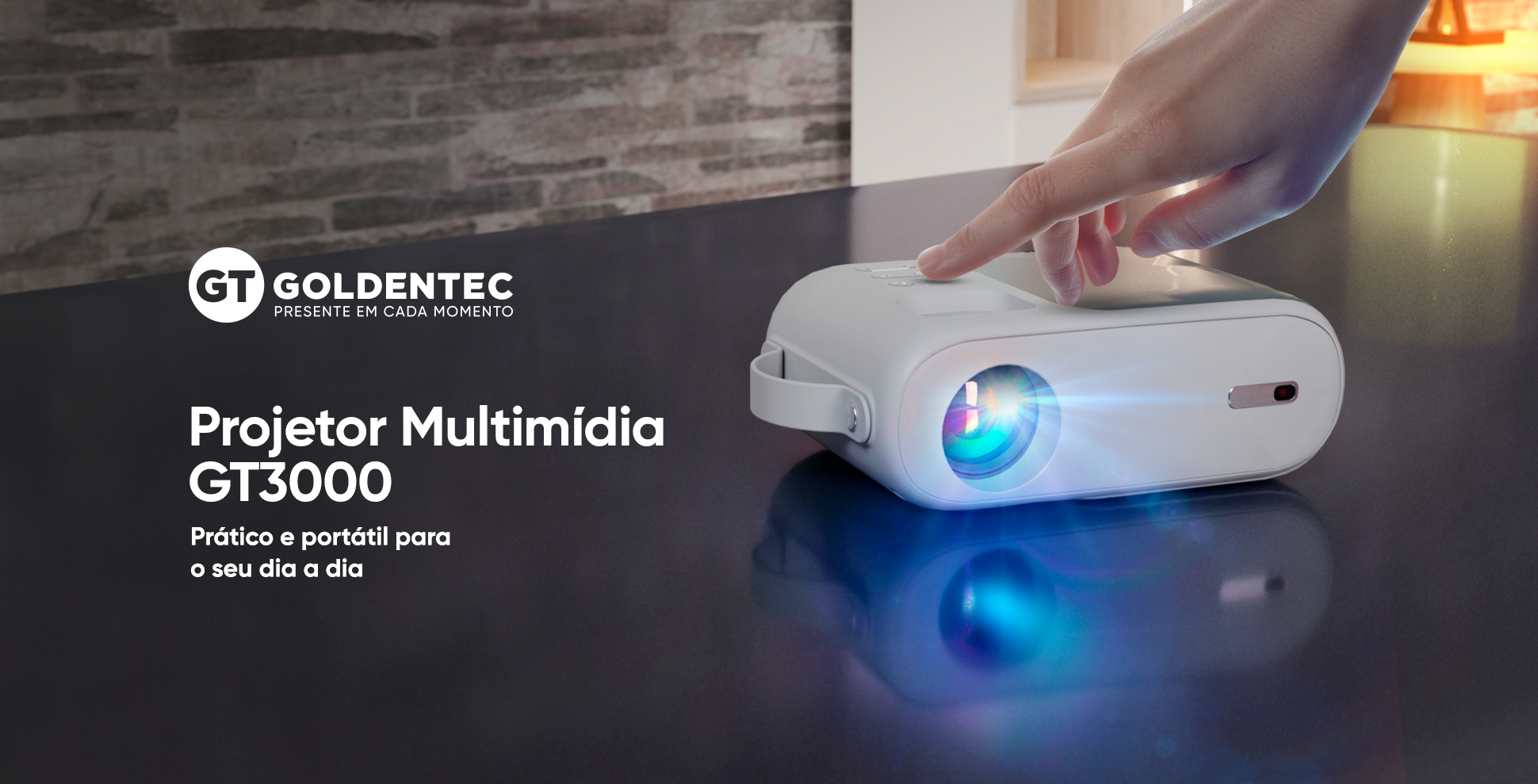 Projetor Multimídia Goldentec 7000 Lumens Full HD com HDMI, USB e AV